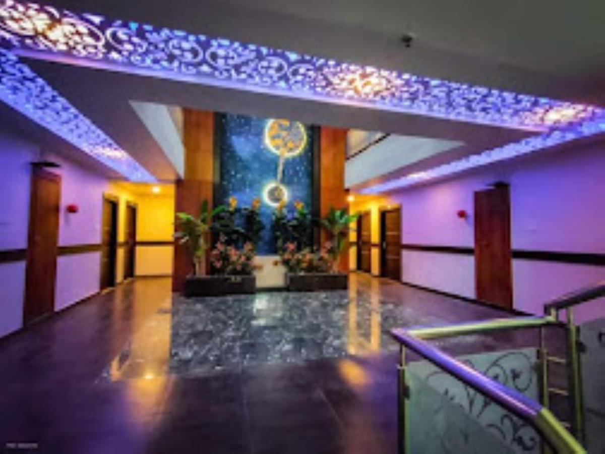 Hotel Raj Inn Bhubaneswar Exterior photo